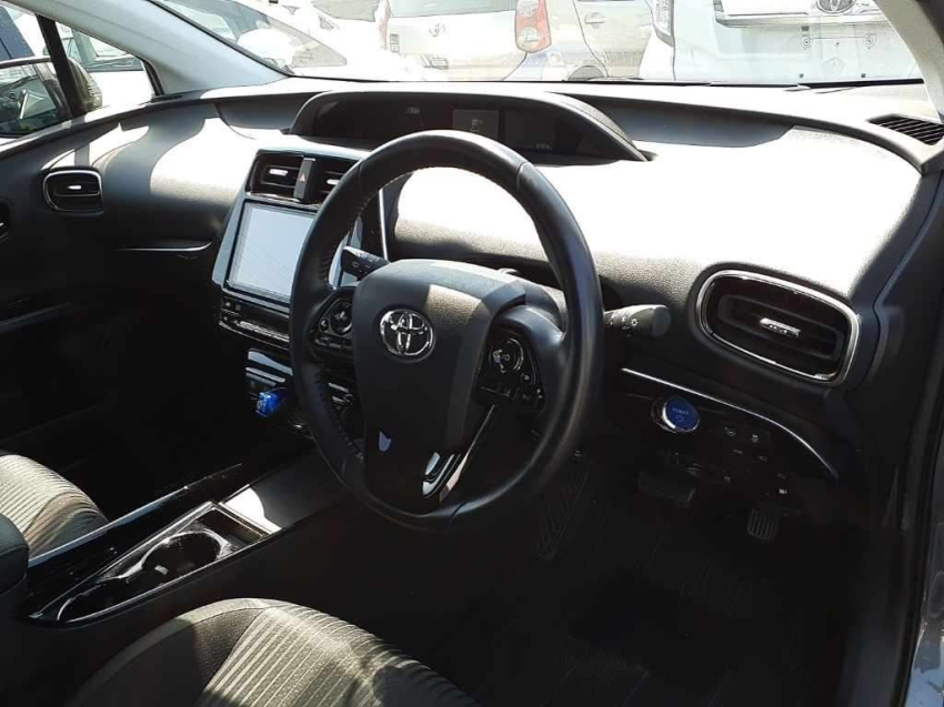 Toyota Prius (SunRoof) 2020