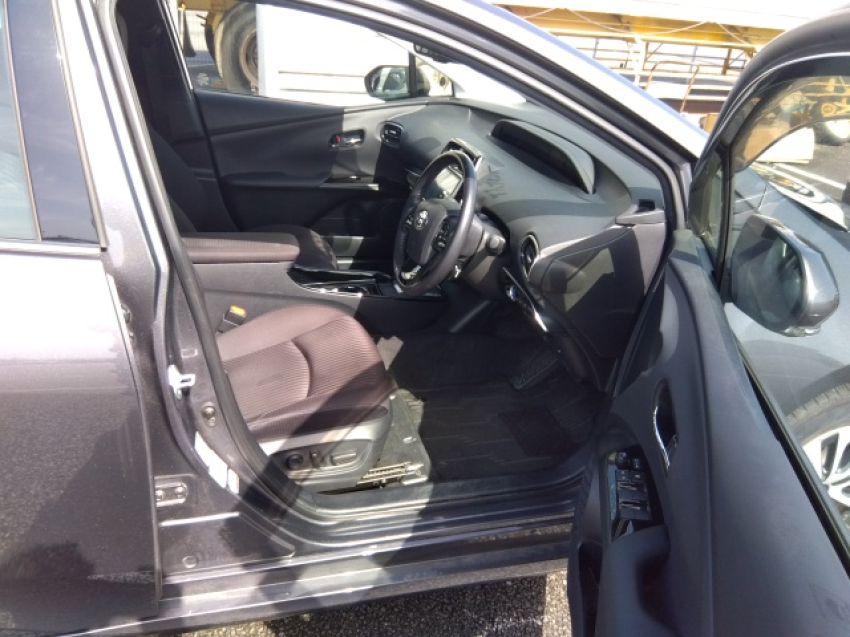 Toyota Prius (SunRoof) 2020