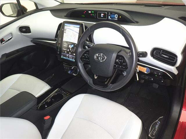 Toyota Prius PHV 2020