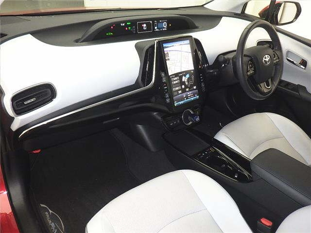 Toyota Prius PHV 2020