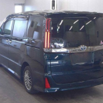 Toyota Noah 2021