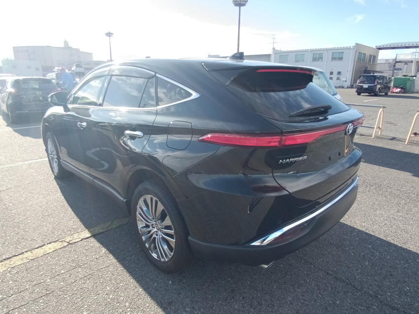 Toyota Harrier 2021