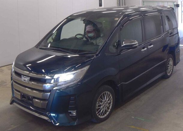Toyota Noah (Hybrid) 2021