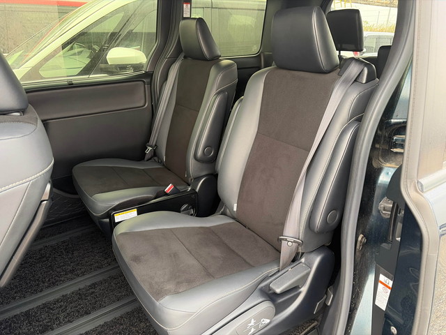 Toyota Noah (Hybrid) 2021