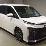 Toyota Voxy (Hybrid) 2022