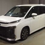 Toyota Voxy (Hybrid) 2022