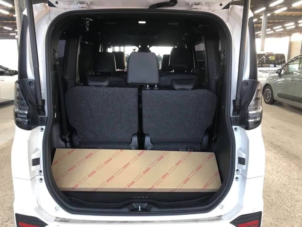 Toyota Voxy (Hybrid) 2022