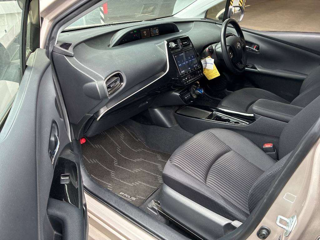 Toyota Prius 2021