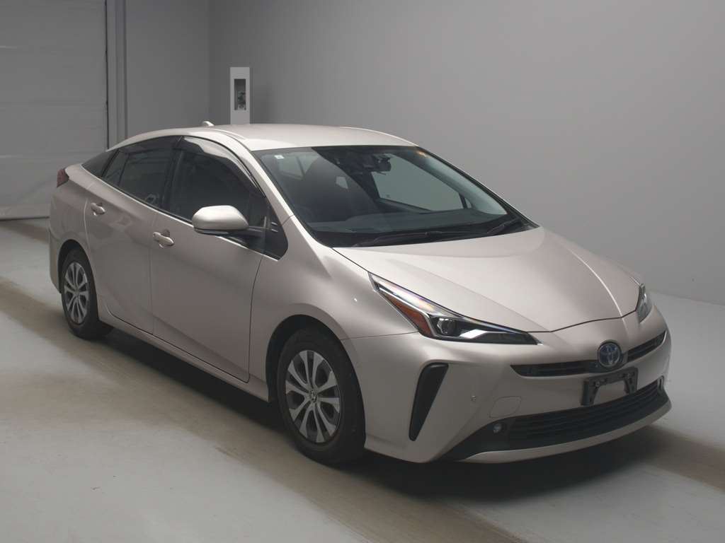 Toyota Prius 2021
