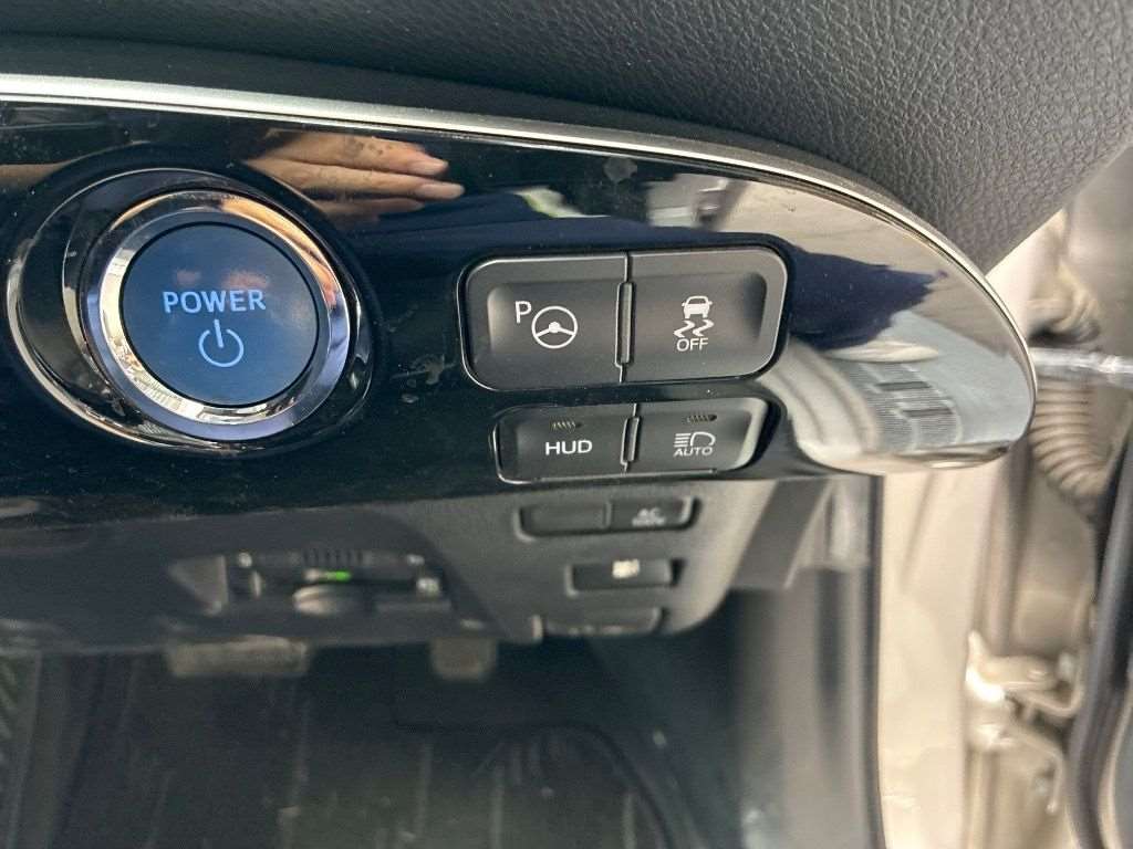 Toyota Prius 2021