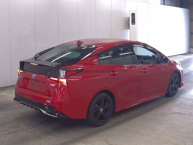 PRIUS 2021