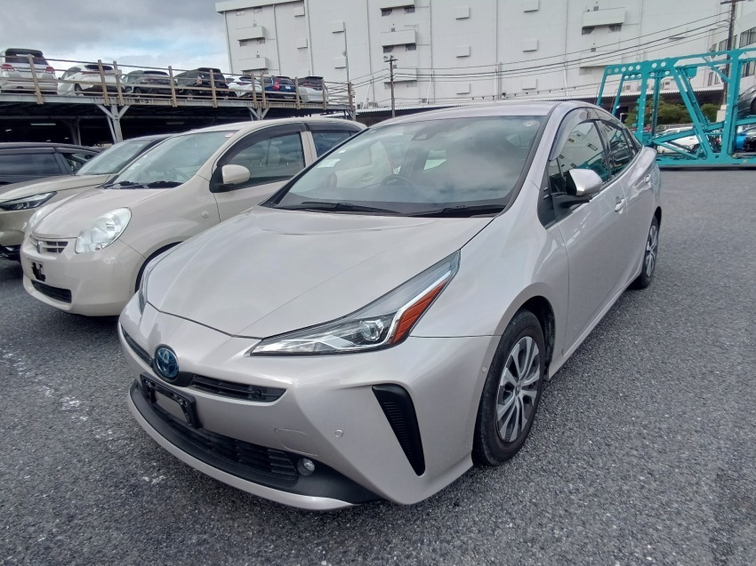 Toyota Prius 2021