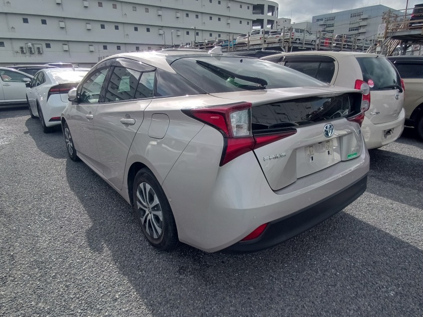 Toyota Prius 2021