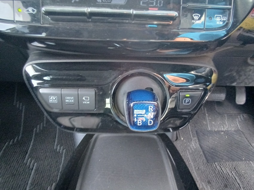 Toyota Prius 2021