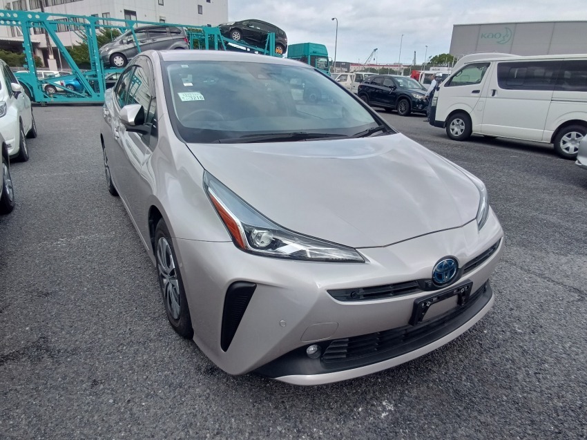 Toyota Prius 2021
